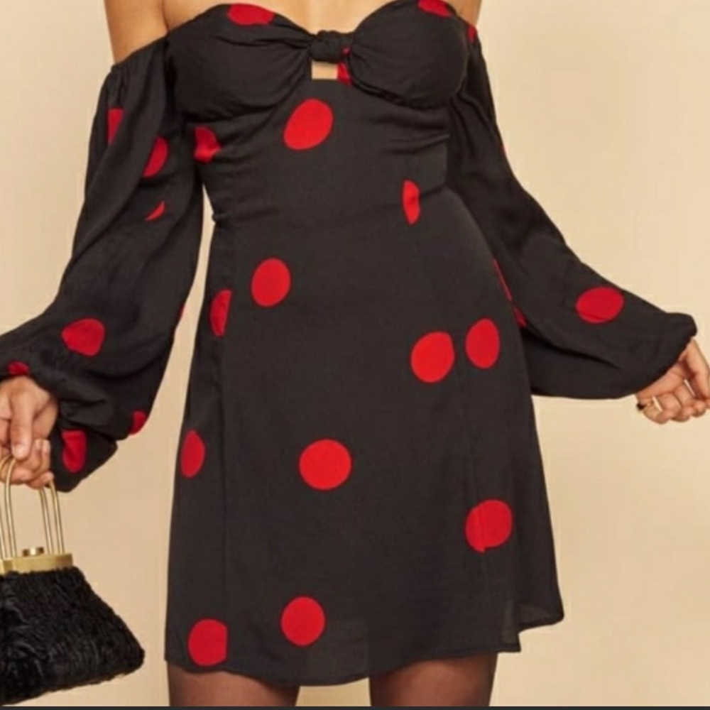 Reformation dress 0 off shoulder black & red dot